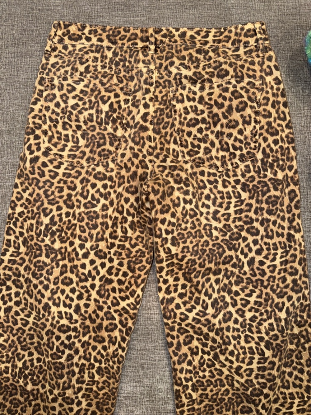 American Eagle Low Rise Cheetah Jeans - Picture 7 of 14